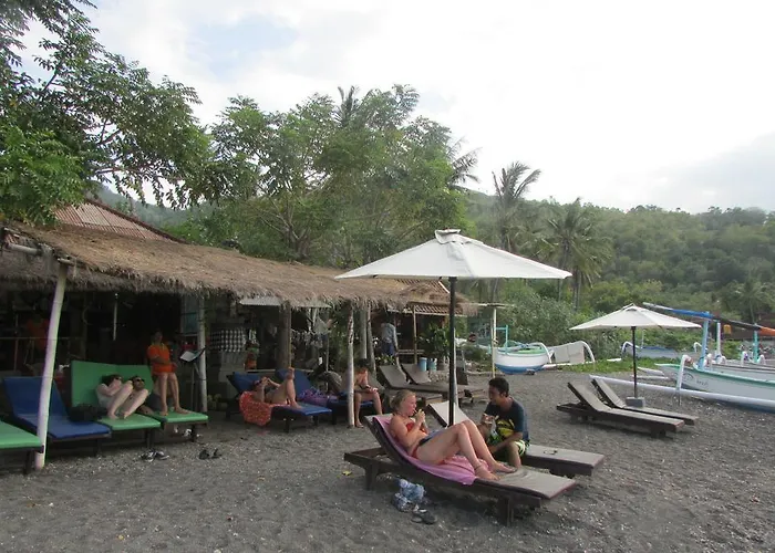 Warung Jemeluk & Guest house 2*