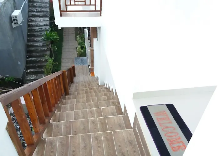 Guest house Warung Jemeluk &