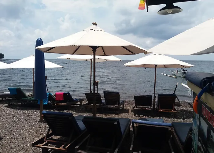 Warung Jemeluk & Guest house